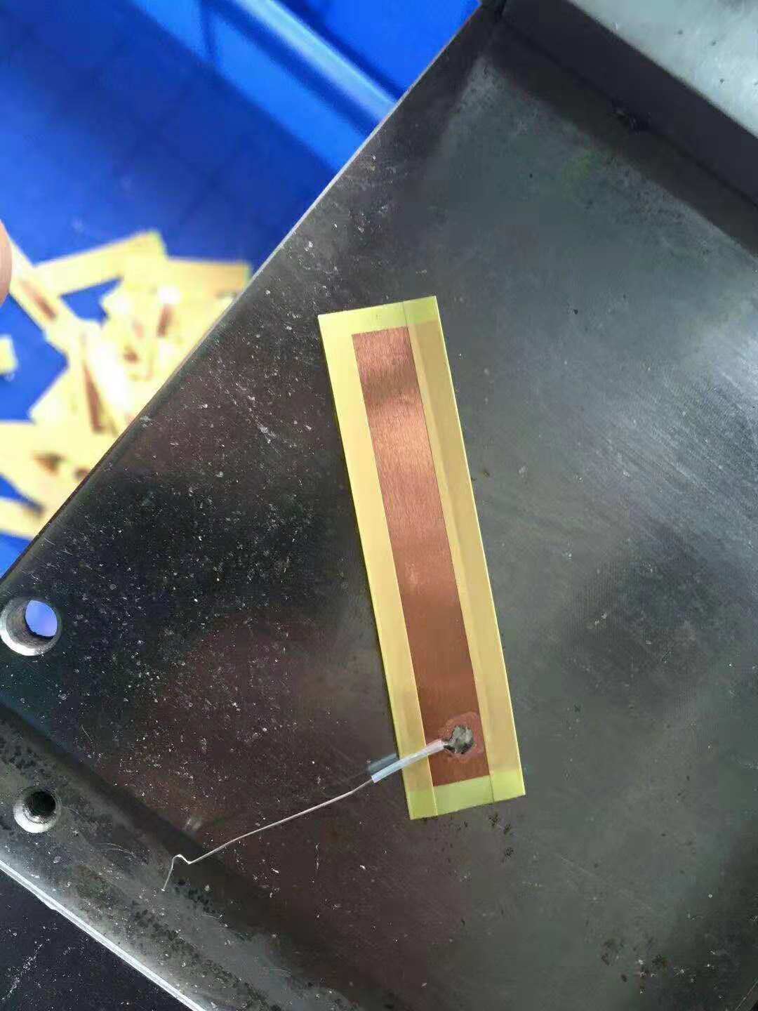 代理銅箔背膠、銅箔焊引線、銅箔穿套管、銅箔貼焊點、銅箔焊線、銅箔裁切等代加工工序